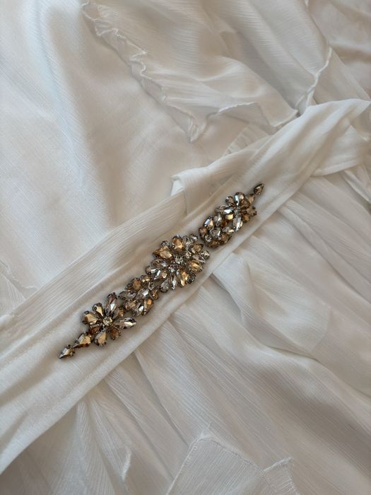 Платье белый со стразами