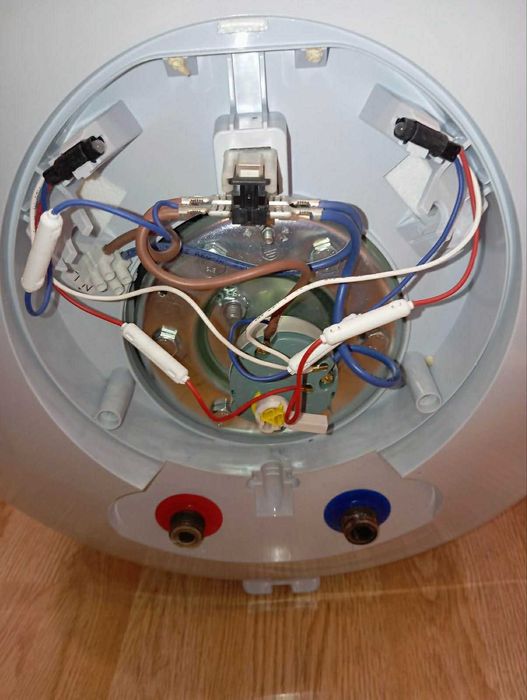 Бойлер Tesy BiLight 80 л. 3 kW