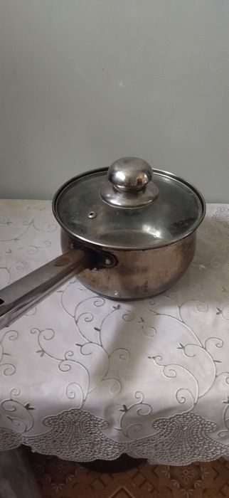 продам кастрюли эмалированные