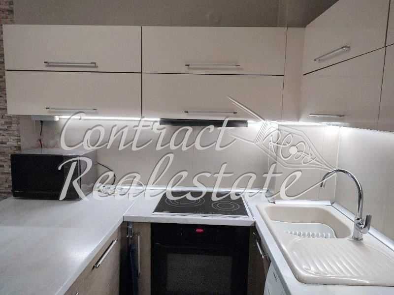 Страхотен Двустаен Обзаведен Възраждане !