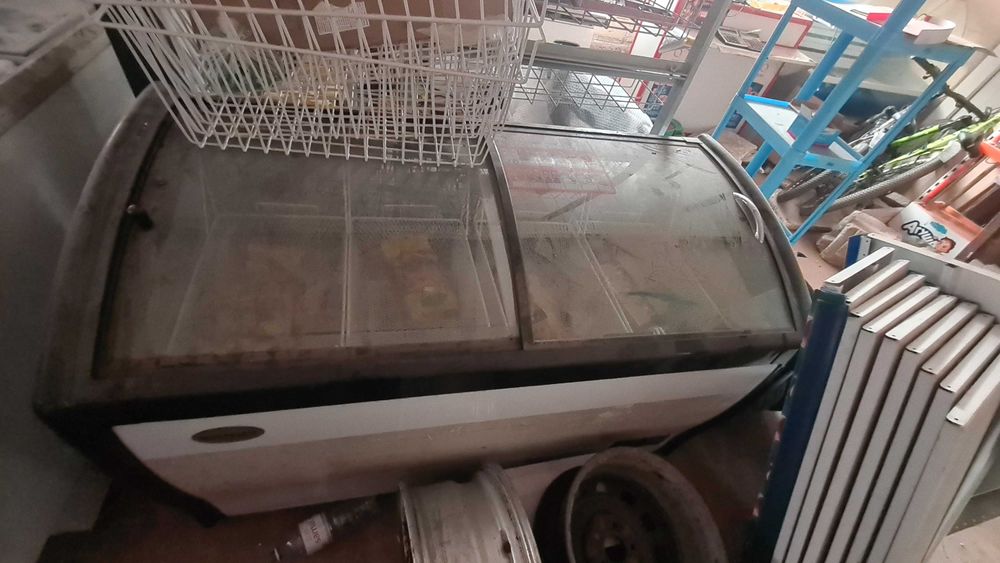 Нерабочий морозильник