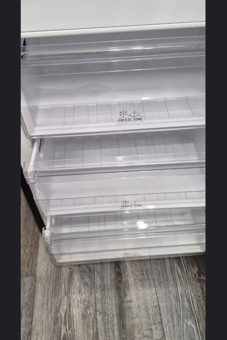 Продаю холодильник Hotpoint