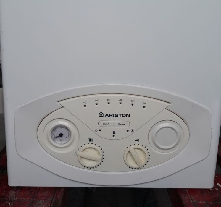 Centrala termica Ariston