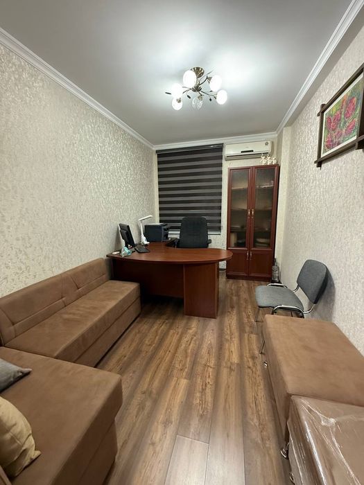 Улица Амира Темура! Продаётся готовый бизнес, дилер бренда SanPatrick