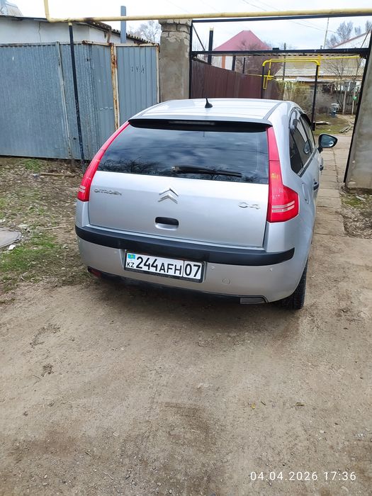 Автомобиль  Ситроен С4