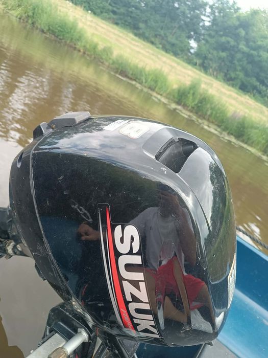Vand motoare de barca mai multe detali in privat