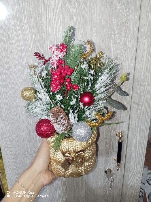 Янги йил учун композиция.Нархи 100 минг