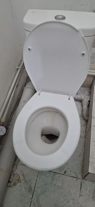Продам раковину тюльпан б/у