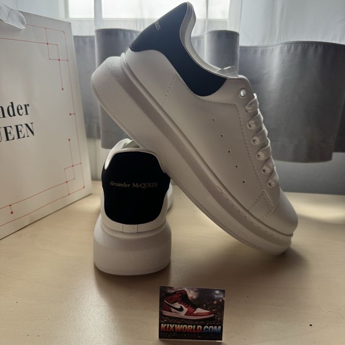 Alexander McQueen White/Black suede / Alb Negru