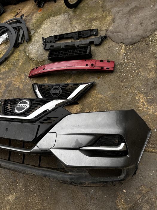Bară față grilă radiator nissan qashqai .