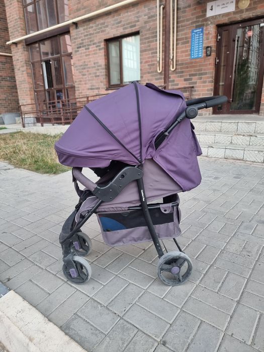 Продам прогулочную коляску