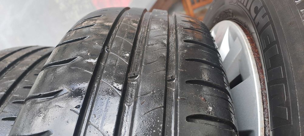 Roti Complete Suzuki – Anvelope Michelin 175/65 R15 – Jante Otel cu Capace Originale