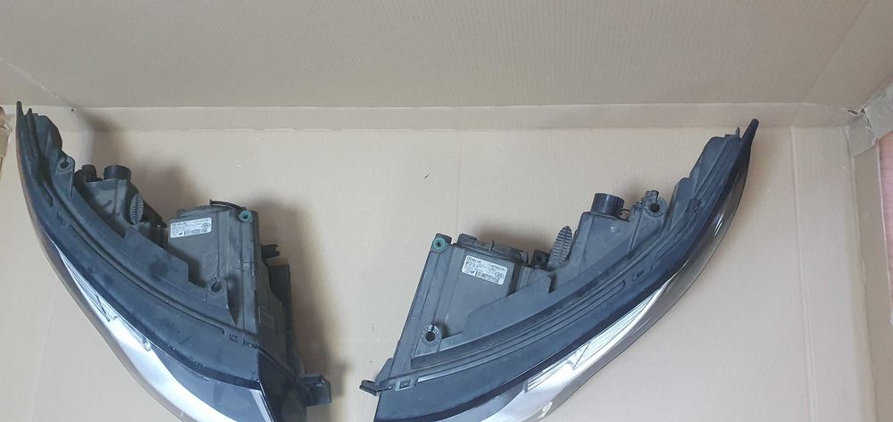 Far faruri stanga dreapta halogen Range Rover Evoque facelift 2015+