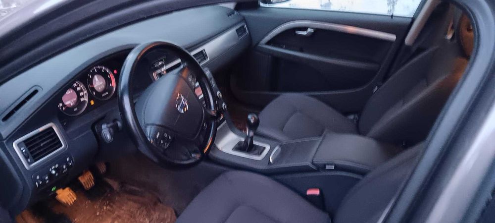 Volvo V70, 1,6 Diesel inmatriculat in anul acesta!