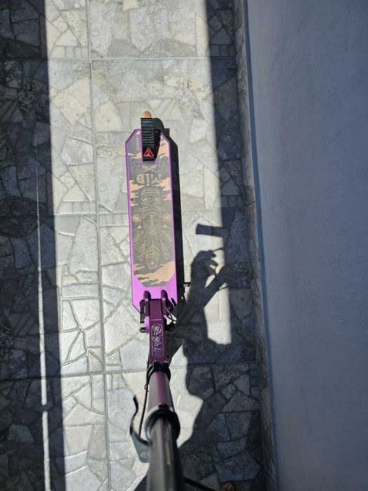 Детска тротинетка с окачване и спирачка