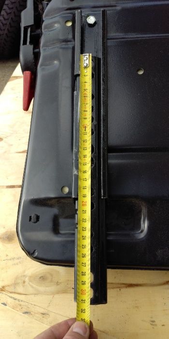 scaune noi fara suspensii avem si cu suspensii (impermeabile) noi 3XYT