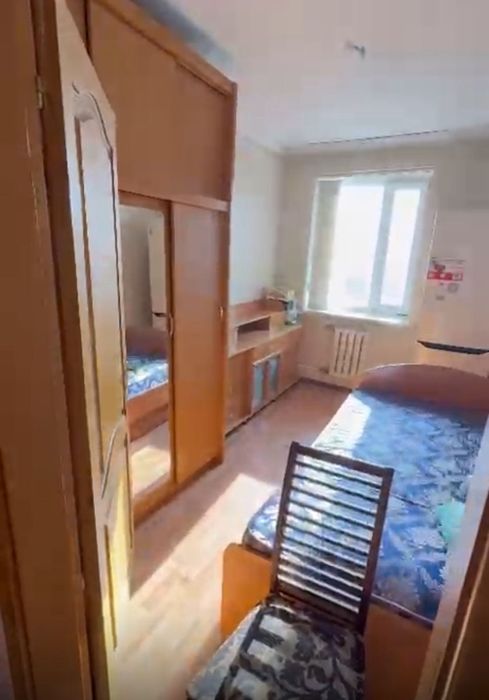 Продам гарнитур и кровать