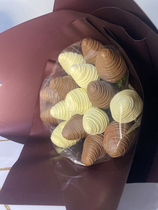 Клубника в шоколаде и денежный букет Караганда