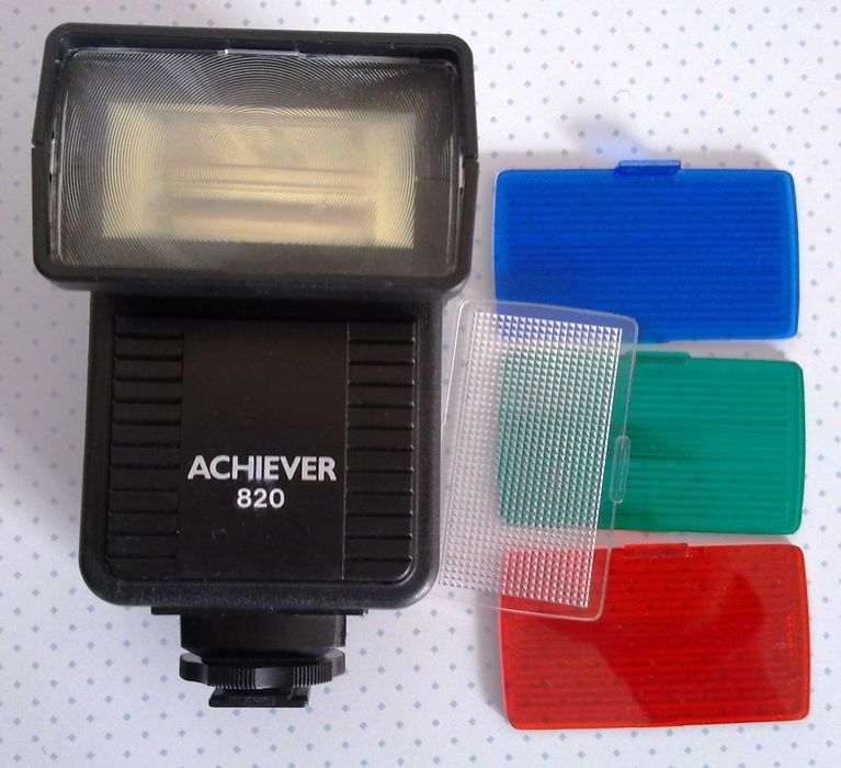 Фотовспышка Achiever 820