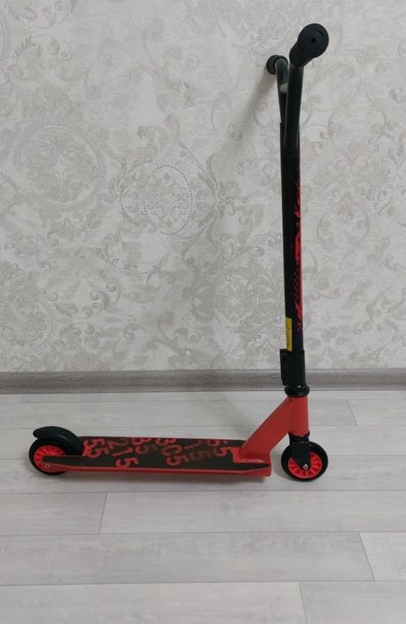 Продам трюковый самокат