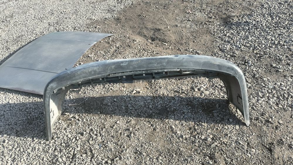 Продам передний бампер