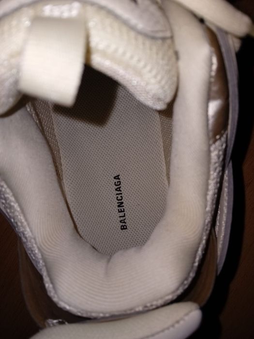 balenciaga track bej