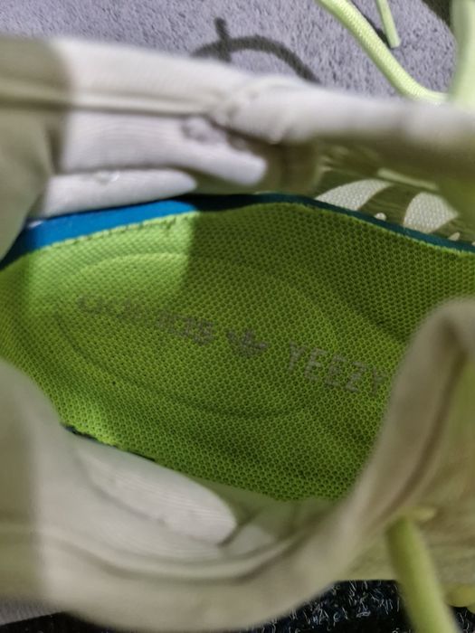 Yezzy bosst 350 mărimea 38