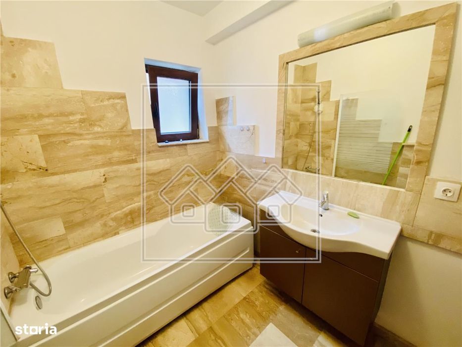 Apartament cu 3 camere si balcon mare, la cheie, terasa mare