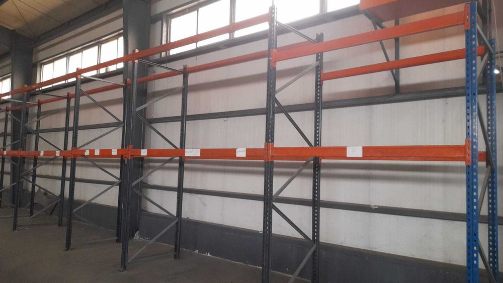 Rafturi industriale pentru paleți