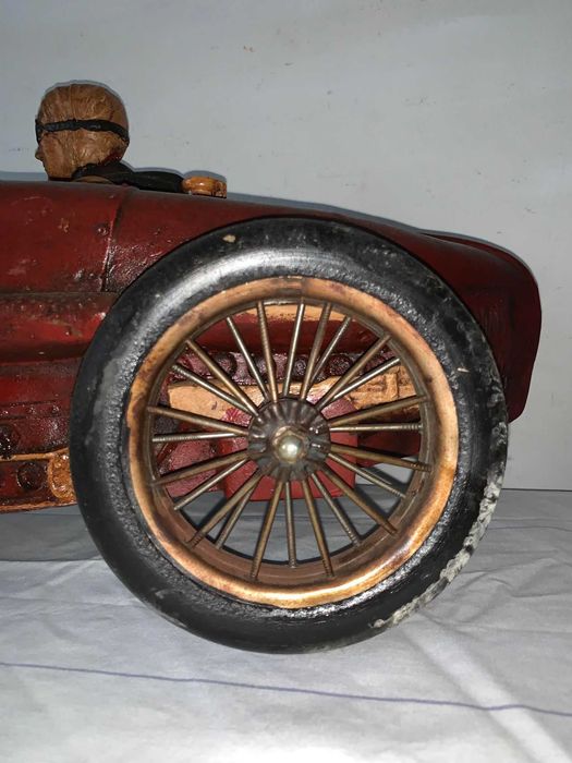 Mașina Cadillac    .