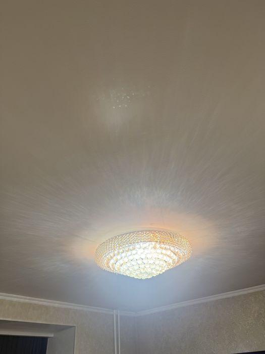 Продам люстру.