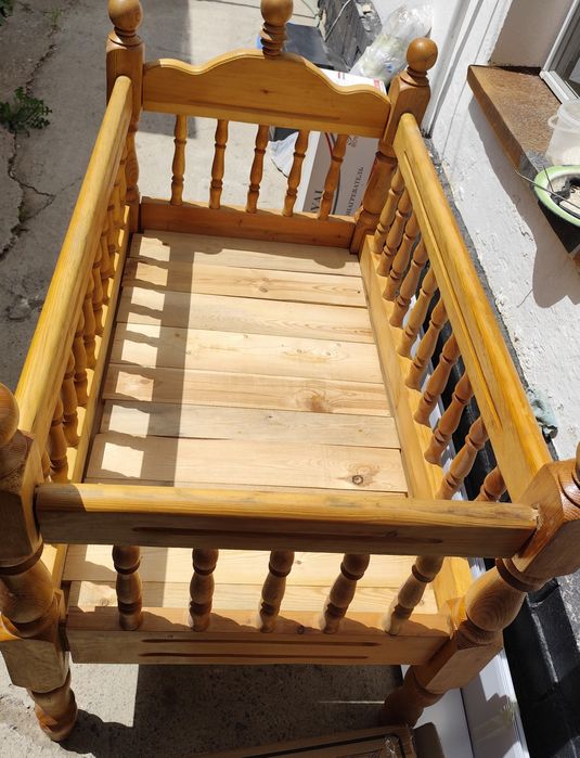 Продам детскую кроватку