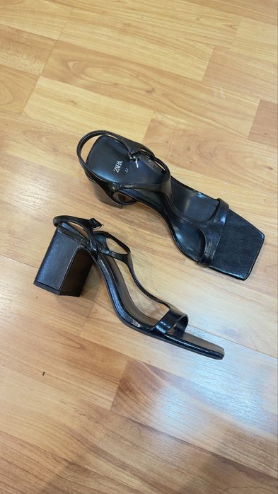 Туфли из Zara.