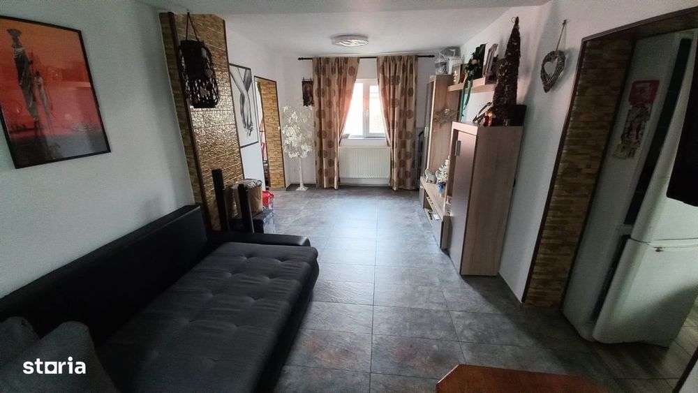 De vanzare casa cu toate utilitatile , 500 teren, Fagaras Narcisa