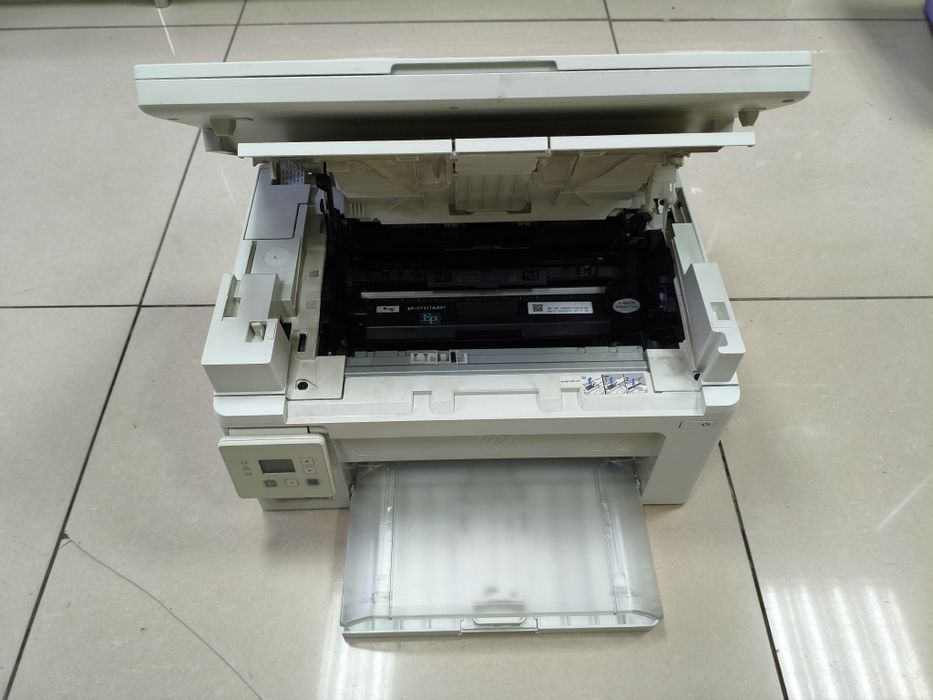 Продам принтер МФУ HP M130A.
