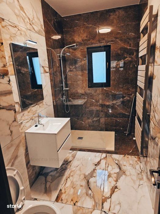 casa / vila Stefanesti , "La Cheie'' , finisaje + pozitie DEOSEBITA !