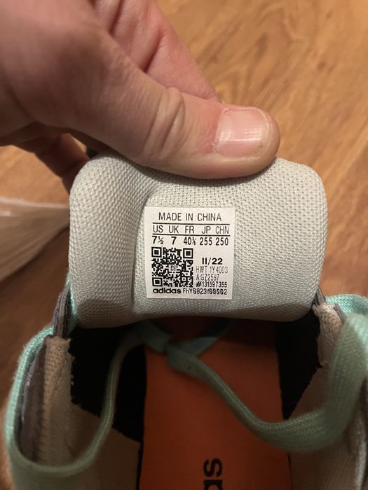 Кроссовки Адидас