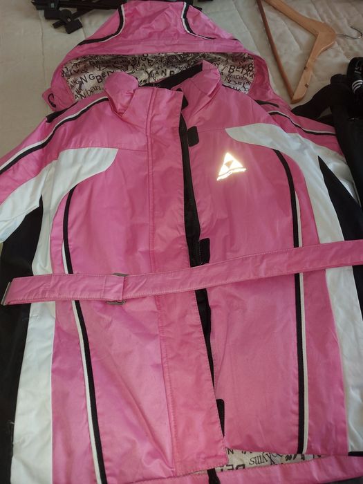 Лыжный костюм для девушки