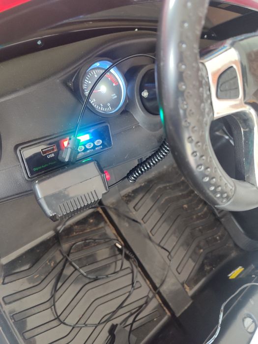 Mașina Electrică de Poliție