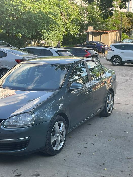 VOLKSWAGEN Jetta 2007 — imagine 3