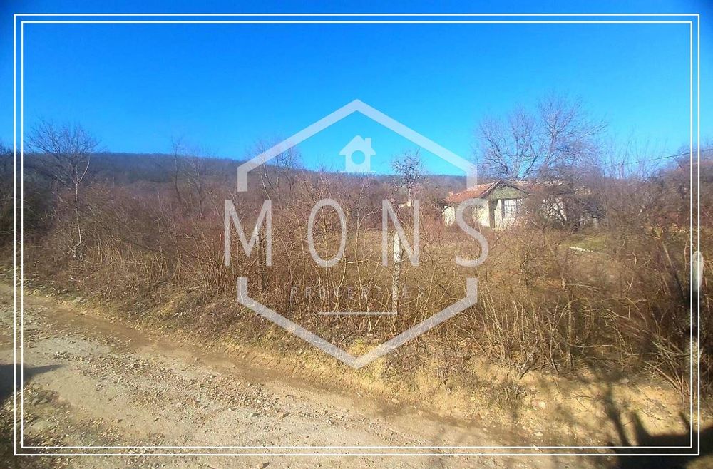 Парцел в Габрово, област-гр.Севлиево площ 800 цена 9970