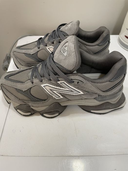 Adidasi dama New Balance 9060