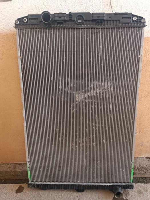 Оригинал Радиатор на Daf 105