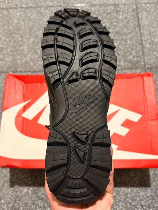 Продавам зимни мъжки обувки NIKE