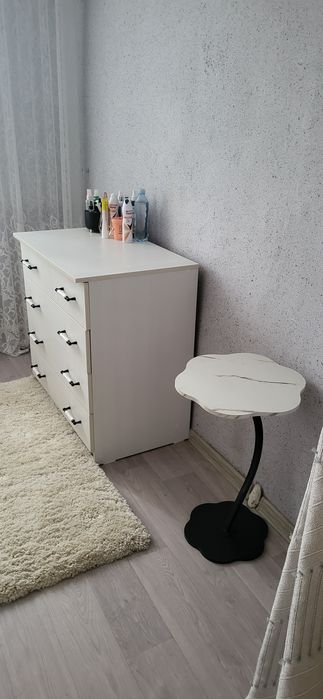 Столик, декор, стол