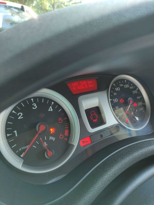 Renault Clio 3 2011 дизел