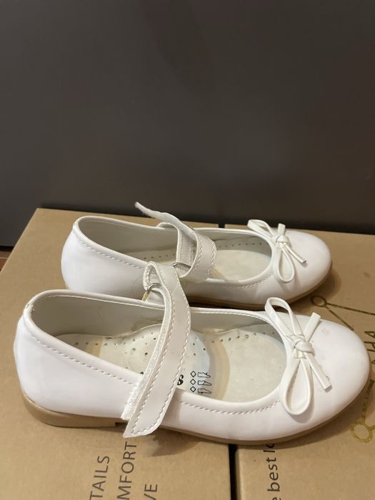 Продам туфли для девочки 28 р