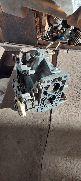 Продам карбюраторы 2107,2108.