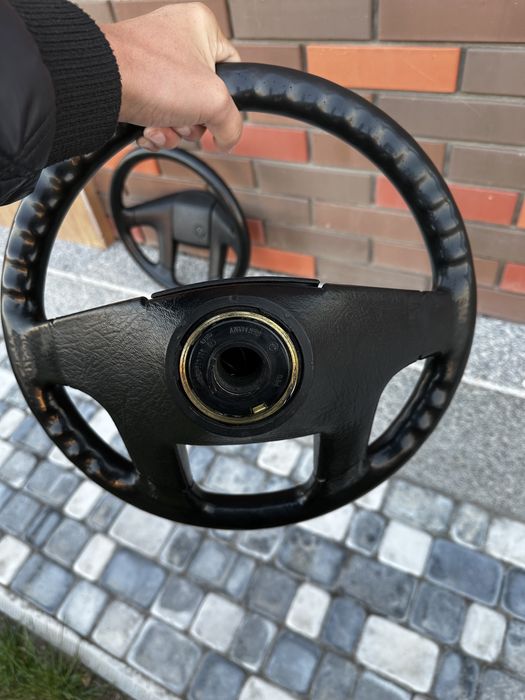 Продам USA руль на пассат б3 б4