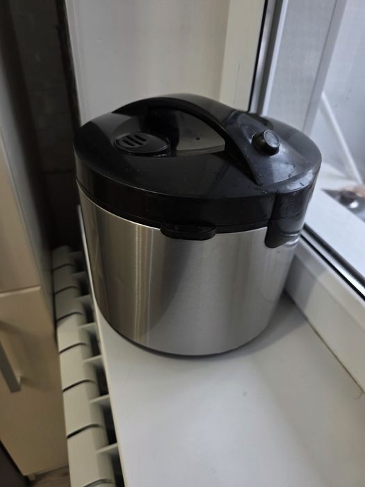 Мультиварка ZEPTER в хорошем состоянии